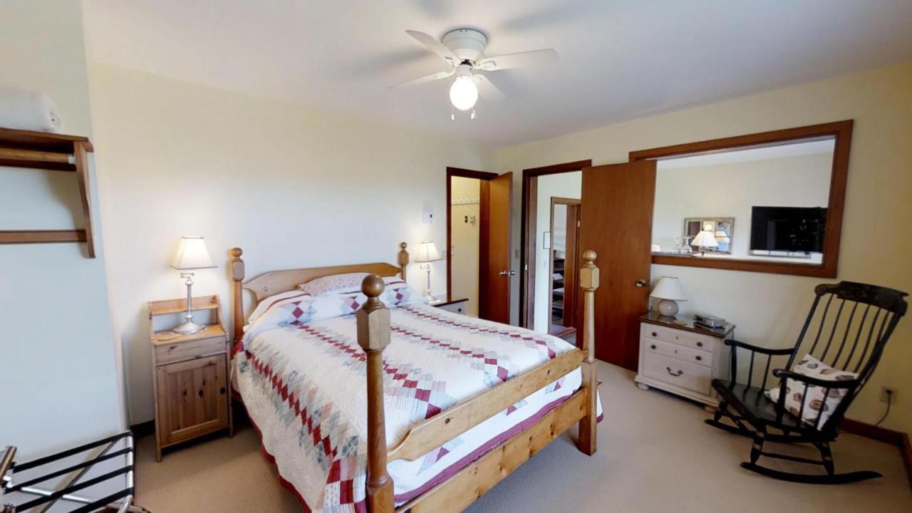 Bayview Pines Country Inn B&B Mahone Bay Exteriör bild