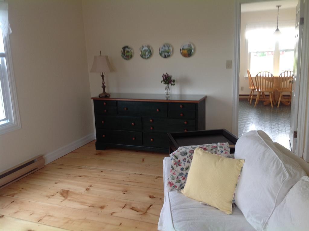 Bayview Pines Country Inn B&B Mahone Bay Exteriör bild