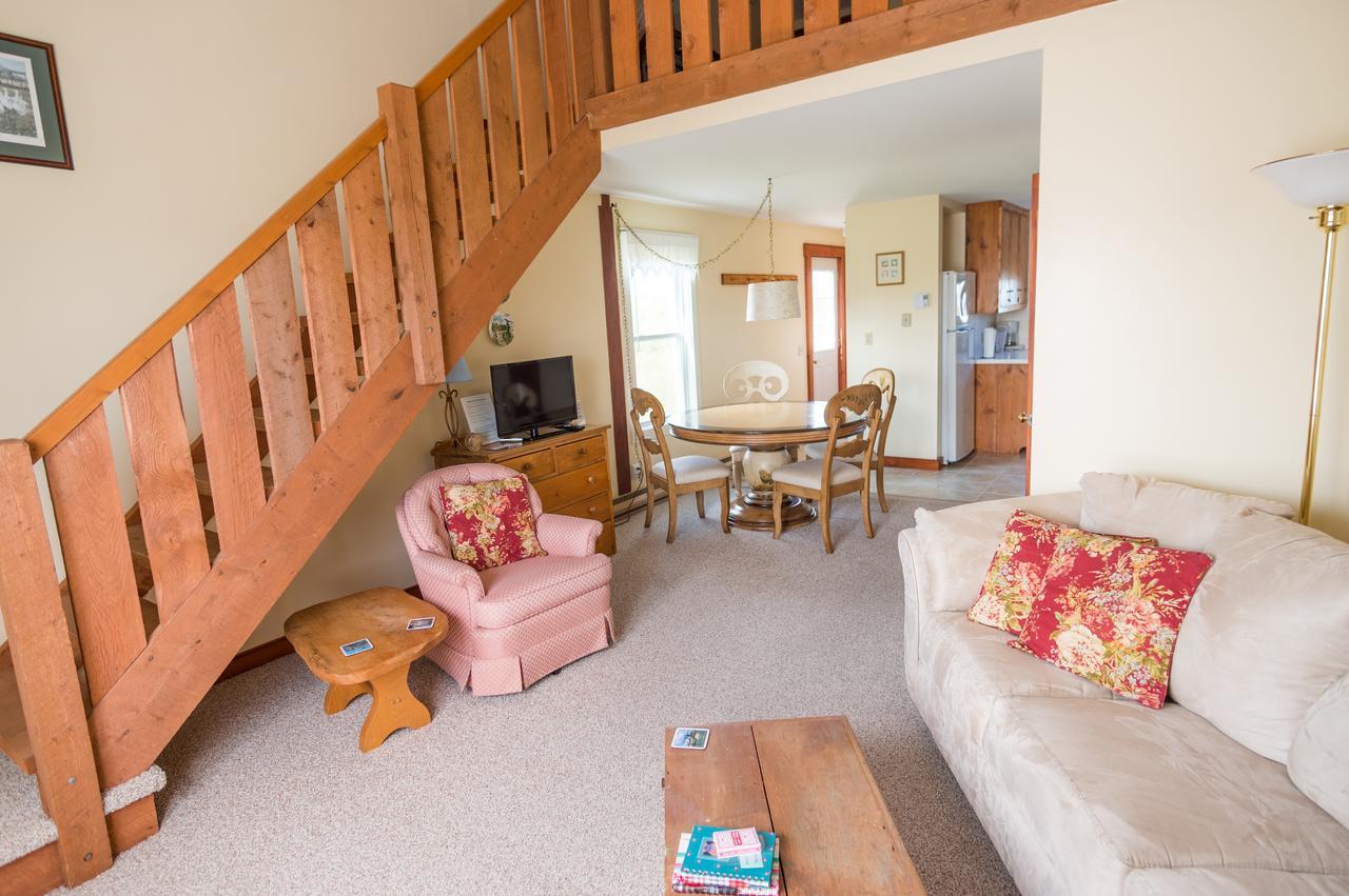 Bayview Pines Country Inn B&B Mahone Bay Exteriör bild
